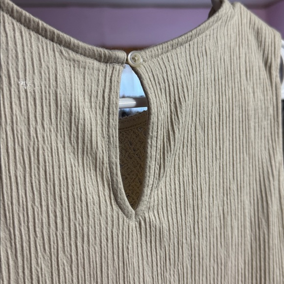 Old Navy Boho Neutral Crochet High Neck Tank Top Cream L - Picture 4 of 7